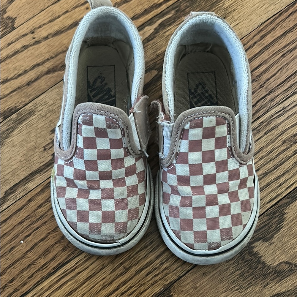 Vans Kids Checkered Slip-On Shoes - Pink and White